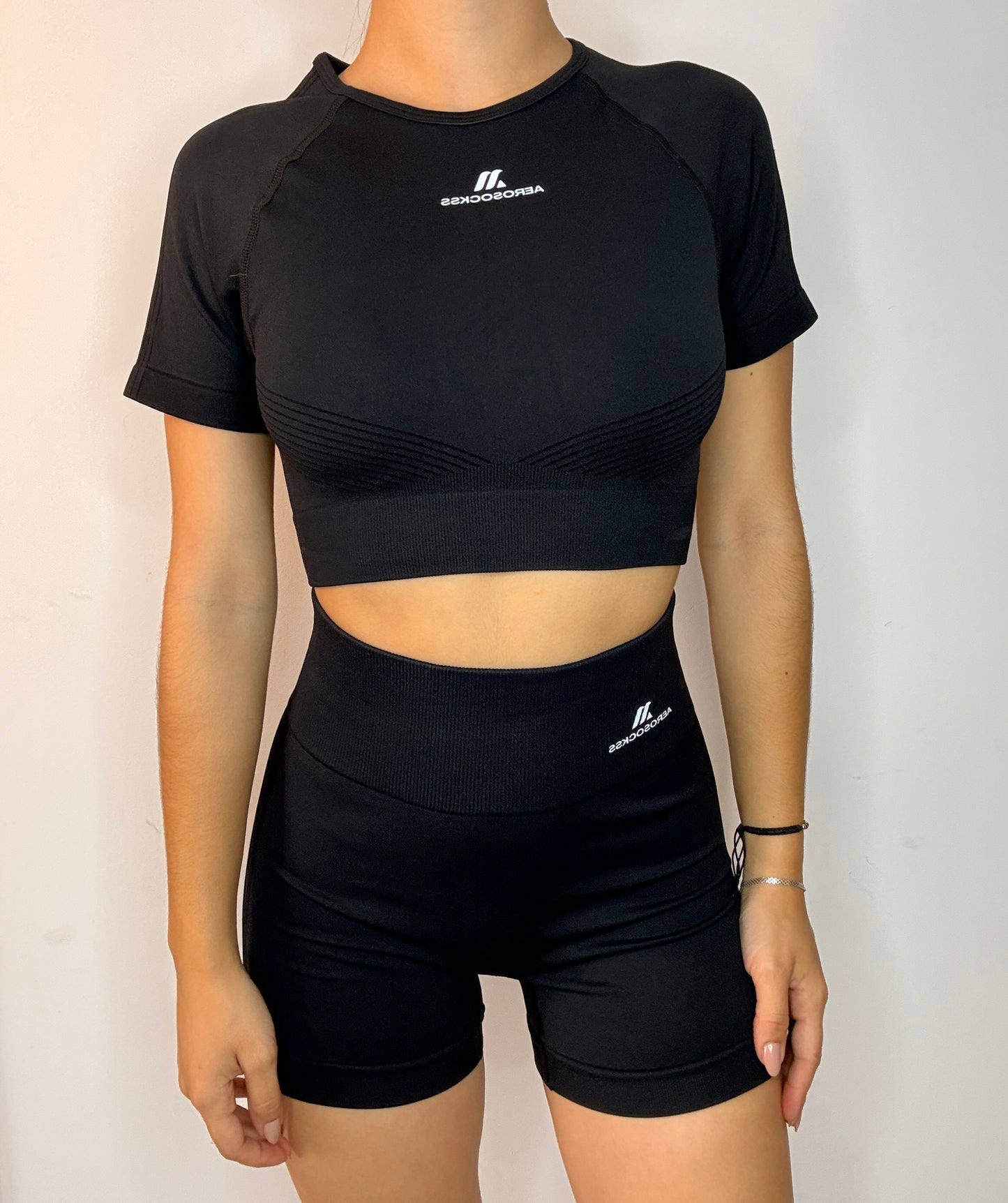 Conjunto blusa y short negro talla S